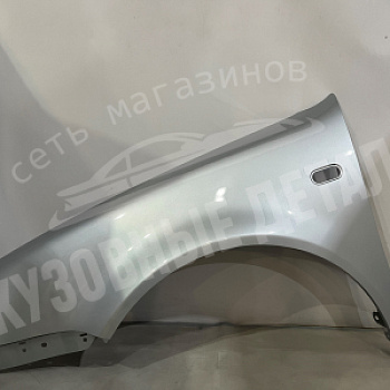 Крыло ЛЕВОЕ Volkswagen GOLF IV 98-05- A7W, LA7W, 8E8E Reflex Silver Серебристый